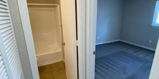 River Walk Apartments Gallery 152