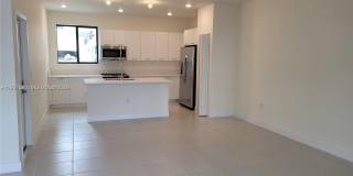 4558 NW 83rd Ave Gallery 1