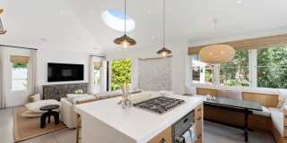 Fully Furnished Luxury Retreat in Pierpont! Gallery 17