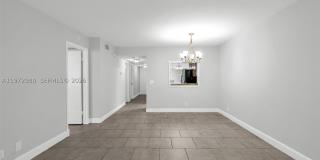 3014 SW 21st Ter Gallery 13