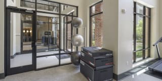 Gateway Chastain Gallery 40