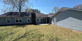 1006 Wood Circle SW Gallery 40