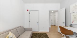 1411 KEY BLVD #206 Gallery 21
