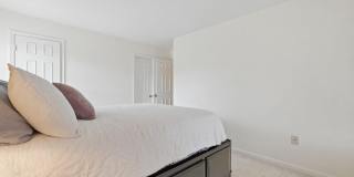 10208-C ASHBROOKE Court Gallery 36