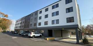 211 Ferry Blvd Gallery 3