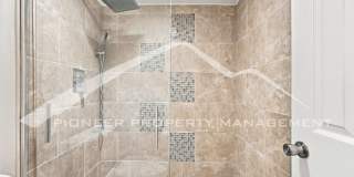 Spacious Condo with Central AC and Washer/Dryer Gallery 13