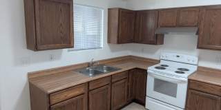 Triplex - 2 Bedroom and 1 Bath Unit Gallery 16