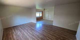 Newly updated 3 bedroom 1 bathroom house Gallery 3