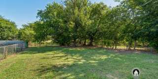 Charming 3 Bedroom Home +BONUS Room with Spacious Backyard Charming 3 Bedroom Home +BONUS Room with Spacious Backyard Gallery 30
