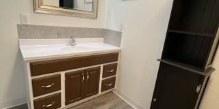 Newly Renovated Ground Floor 1 Bed Apartment! Gallery 18