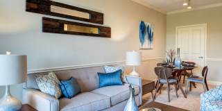 Lynnfield Commons Gallery 21