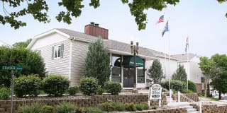 Britain Towne Gallery 14