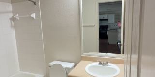 Charming 2 Bed/2 Bath Cottage in Cedar Park Gallery 14