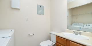 Ashley Midtown Gallery 16