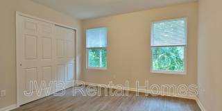 1740 9th St W Gallery 9