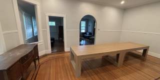 64 Hollywood Avenue Gallery 8