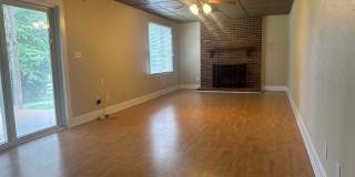 3BR/3.5BA plus bonus Full-Brick Ranch with Walkout Basement & Boat Slip Gallery 11