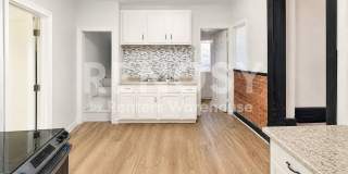 Available August 1st 2 Bedroom 1 Bath Apartment in Minneapolis Gallery 4