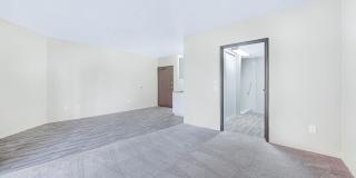 Whispering Fountains Lakewood - Senior Housing Gallery 31