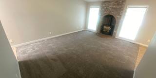 Charming 3 Bed, 3 Bath Duplex near Riverside State Park! Gallery 16