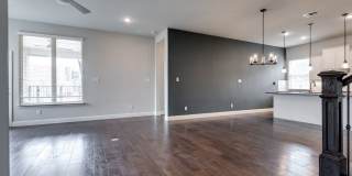 3521 Camden Court Gallery 16