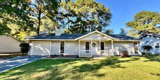Just Updated and Ready 10-23-26!! Ranch Home 4 Bedrooms/2 Baths, Pet Friendly, Fenced Yard! Gallery 1
