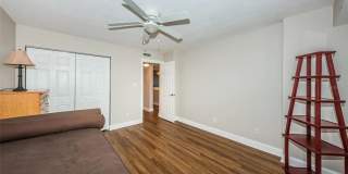 Charming 2BR Condo in Saint Petersburg Gallery 18