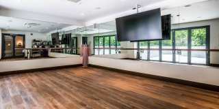 100 Van Ness Gallery 25