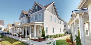 Sleek 3BR Stunner Near Historic Downtown Franklin Gallery 1