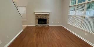 3 Bedroom, 2.5 Bathroom in Lexington! Gallery 4