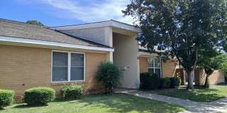 102 Westcliff Center unit: D Gallery 1