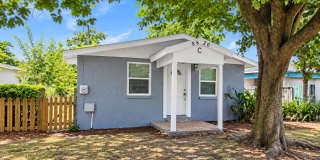 Charming Tampa Home with Spacious Yard! 5beds | 2baths Gallery 1