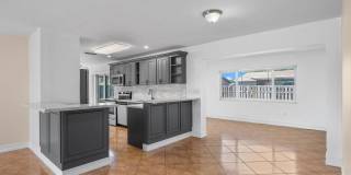 11371 NW 40th Place Gallery 11