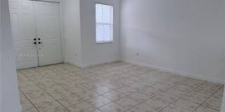 8720 NW 111th Ct Gallery 4