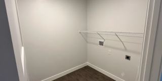 Gorgeous Condo! Gallery 37