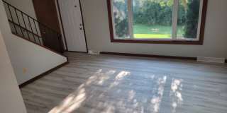 224 East Woodlawn Road Gallery 1