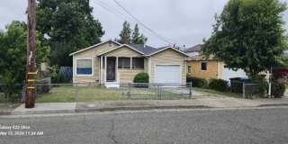 Charming 2 Bedroom 1 Bath Home in Vallejo Ready to Lease! Gallery 1