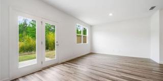 602 Jervis Way Gallery 18