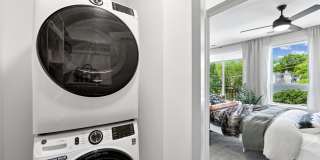 Solis Midtown Gallery 48