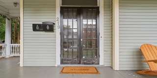 219 Warwick Ln 219 Warwick Ln Gallery 1