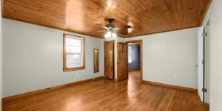 Family Friendly 2-bedroom Home Gallery 10