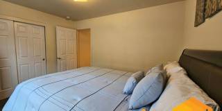 Charming Fully Furnished Home located in the vibrant city of Medford! Gallery 4