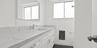 343 Palos Verdes Apartments Gallery 7