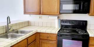 View 2bed 2.5bath, 3 Balconies, 2 Car Garage, pool in Tierrasanta! Gallery 13