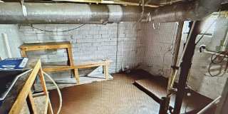 2512 N Maryland Ave Gallery 7