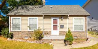 Charming 2-Bedroom, 1-Bath Home with Large Fenced Yard Gallery 1