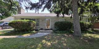 1725 W Mequon Rd Gallery 1