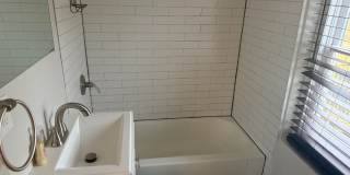 Room in 4 Bedroom Home at Griffin St NW Gallery 7