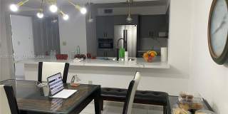 1621 Collins Ave Gallery 1