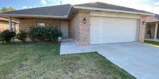 Great 3 Bed 2 Bath Home in CARL ALBERT SCHOOL DISTRICT!! Gallery 1